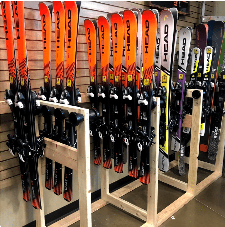 Totti Button Ski Hangers